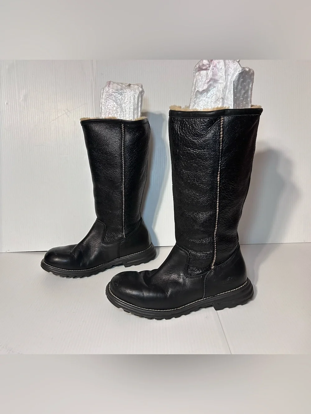 UGG SN 5490 black leather shearling tall boots winter snow women size 9